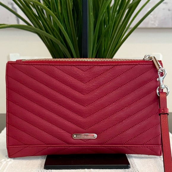 Rebecca Minkoff Leo Quilted Clutch/Wristlet - Picture 2 of 7